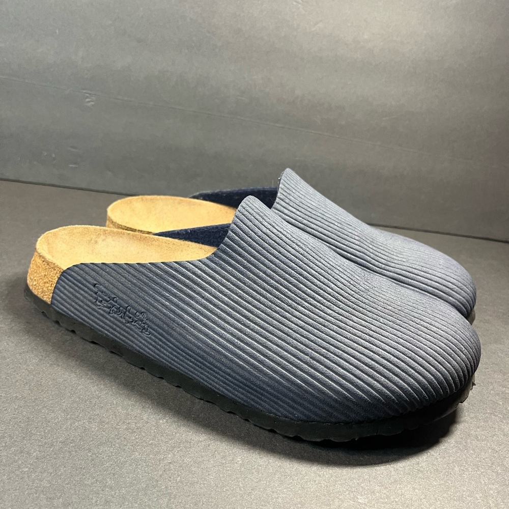 Birkenstock clogs Wo’s Sz 8 Birkis